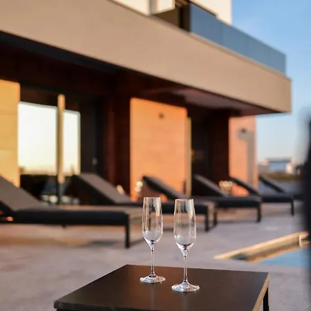 Royal Sands * Nin