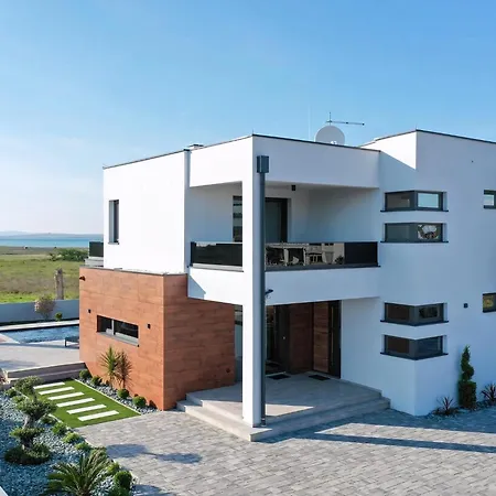 Royal Sands Nyaraló